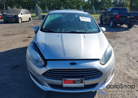 2015 Ford Fiesta Se z USA, uszkodzony, nr VIN 3FADP4EJ4FM110048